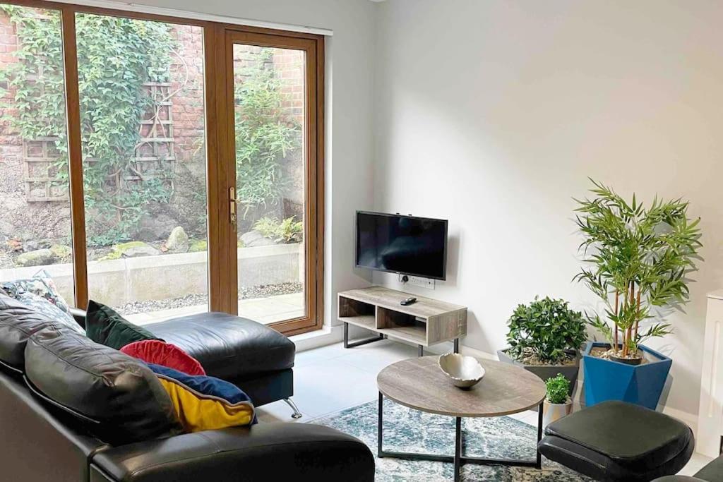 Close To Belfast City Centre.Modern Opened Planned Екстер'єр фото